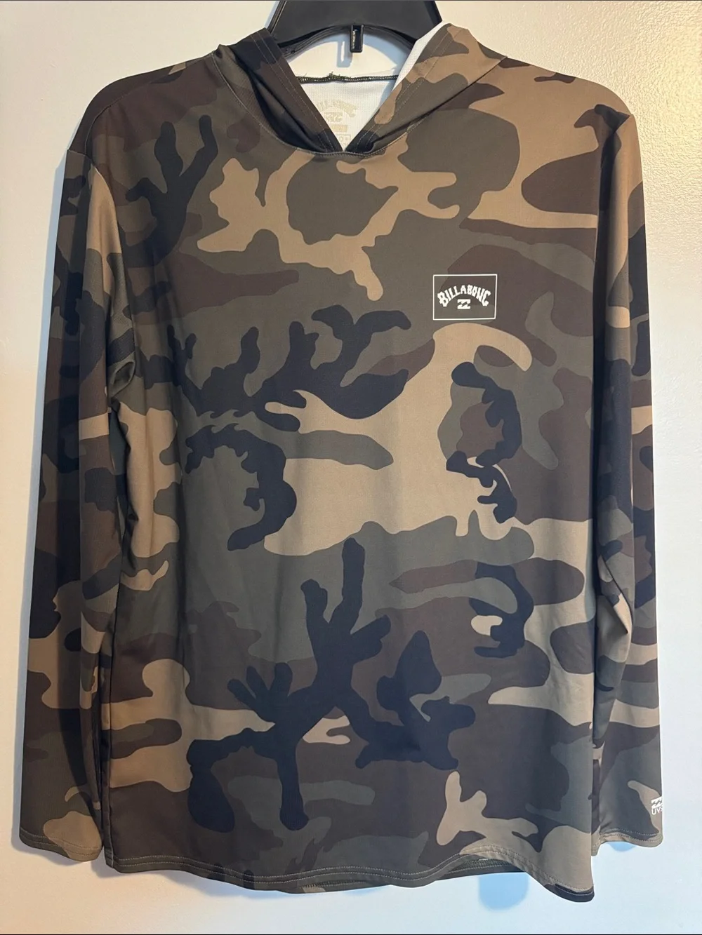 Billabong Men’s Camo Long-Sleeve UV Surf  Hoodie - Brown/Green/Black